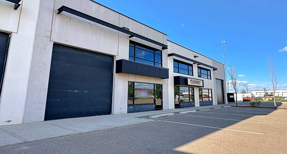 400 Mackenzie Boulevard, Fort McMurray, Alberta T9H 4C4, ,Commercial,For Lease,Mackenzie,A2095504