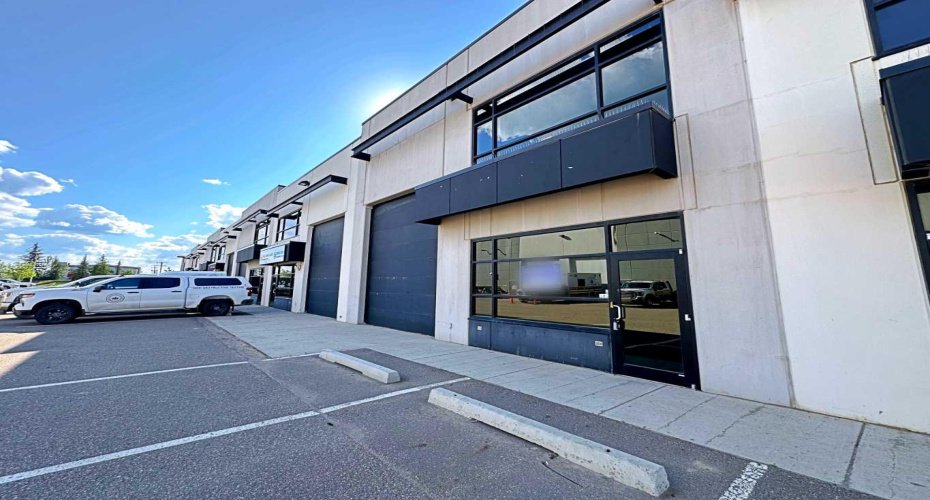 400 Mackenzie Boulevard, Fort McMurray, Alberta T9H 4C4, ,Commercial,For Lease,Mackenzie,A2095504