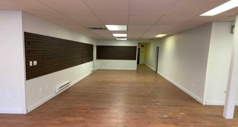 9930 102 Street, Peace River, Alberta T8S1S4, ,Commercial,For Lease,102,A2094741