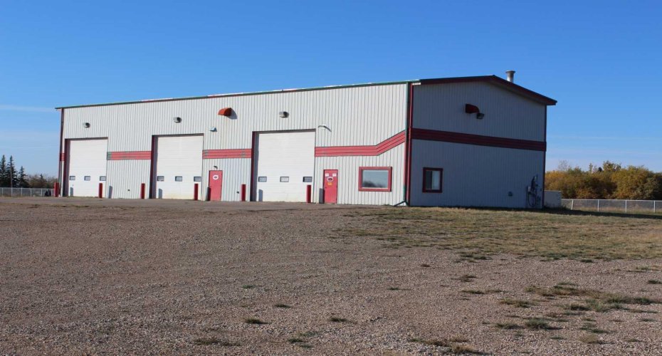 902 Main Street, Manning, Alberta T0H 2M0, ,Commercial,For Sale,Main,A2170528