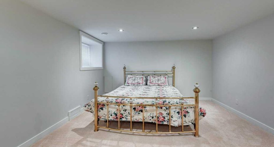 3012 7 Street, Calgary, Alberta T2T 2X5, 4 Bedrooms Bedrooms, ,4 BathroomsBathrooms,Residential,For Sale,7,A2176648