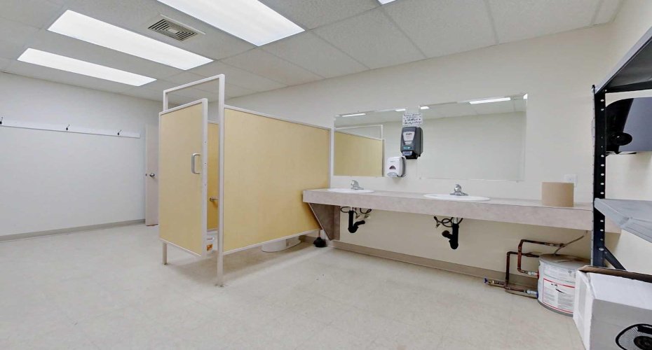 8 Gateway Boulevard, Rural Clearwater County, Alberta T4T 2A3, ,Commercial,For Lease,Gateway,A2177935