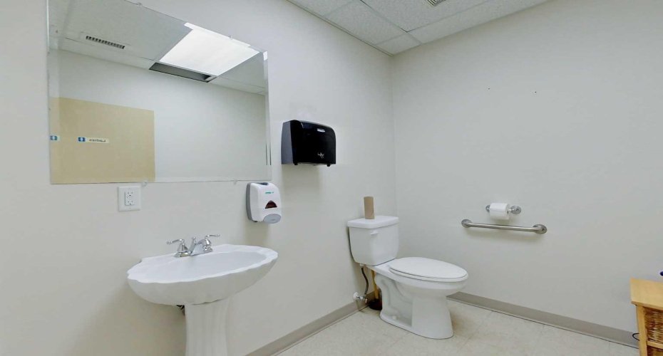 8 Gateway Boulevard, Rural Clearwater County, Alberta T4T 2A3, ,Commercial,For Lease,Gateway,A2177935