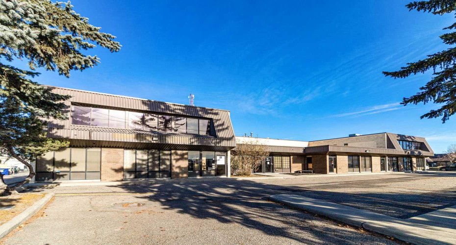 2182 39 Avenue, Calgary, Alberta T2E 6P7, ,Commercial,For Lease,Pilot Building,39,A2178275