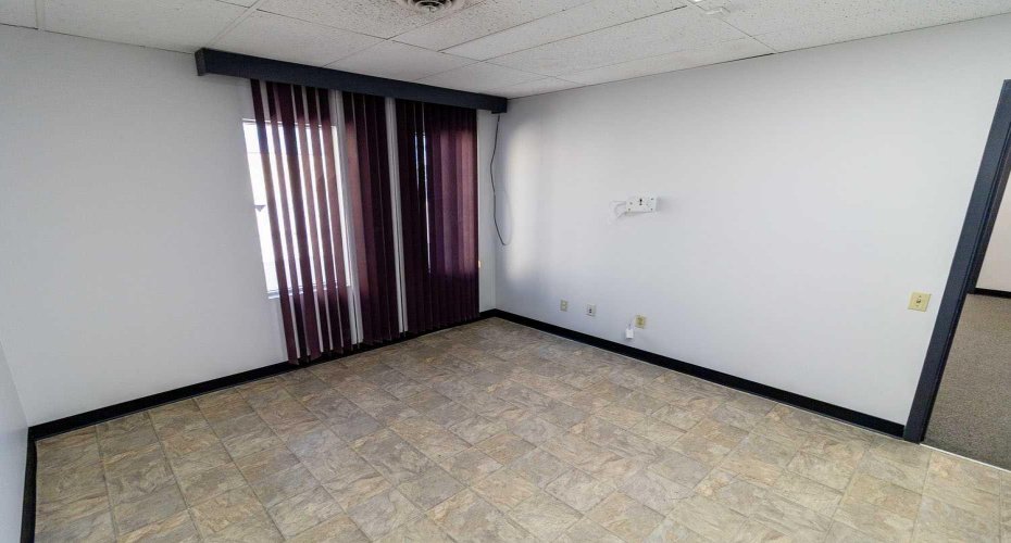 2182 39 Avenue, Calgary, Alberta T2E 6P7, ,Commercial,For Lease,Pilot Building,39,A2178275