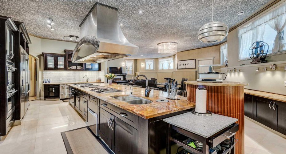 75 Gray Way, Rural Rocky View County, Alberta T3R 1K7, 6 Bedrooms Bedrooms, ,7 BathroomsBathrooms,Residential,For Sale,Gray,A2179465