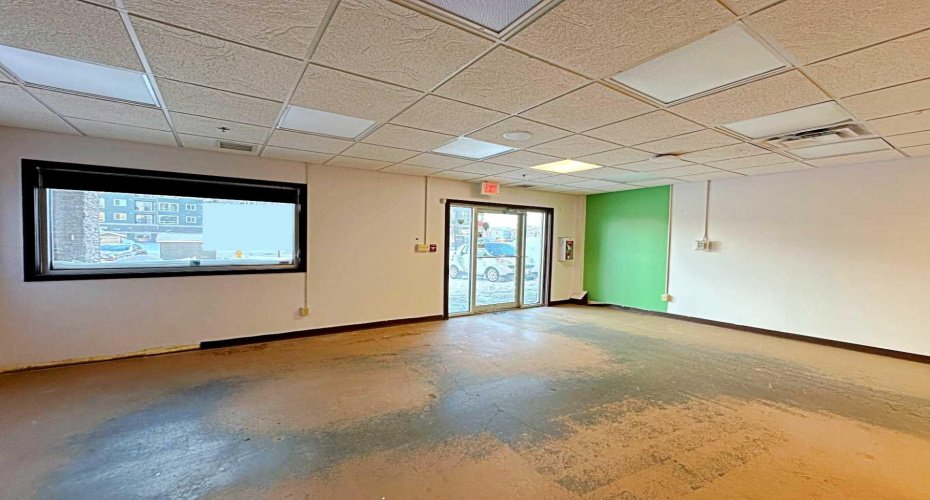 122 Millennium Drive, Fort McMurray, Alberta T9K 2S8, ,Commercial,For Lease,The Cortona,Millennium,A2178833