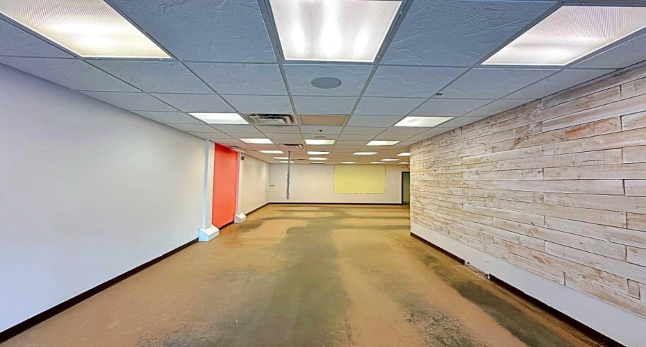 122 Millennium Drive, Fort McMurray, Alberta T9K 2S8, ,Commercial,For Lease,The Cortona,Millennium,A2178833