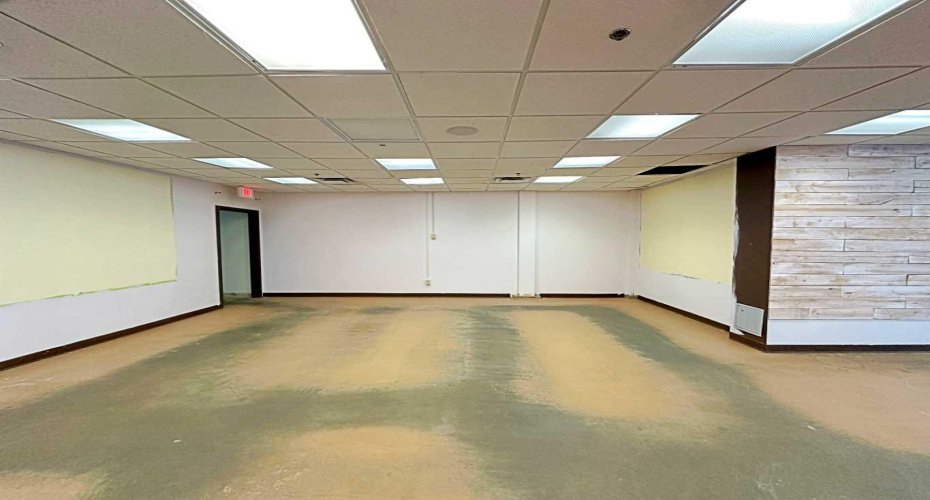 122 Millennium Drive, Fort McMurray, Alberta T9K 2S8, ,Commercial,For Lease,The Cortona,Millennium,A2178833