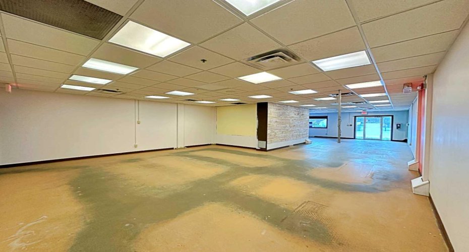 122 Millennium Drive, Fort McMurray, Alberta T9K 2S8, ,Commercial,For Lease,The Cortona,Millennium,A2178833