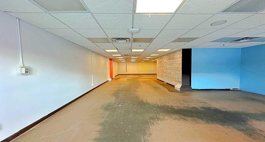 122 Millennium Drive, Fort McMurray, Alberta T9K 2S8, ,Commercial,For Lease,The Cortona,Millennium,A2178833