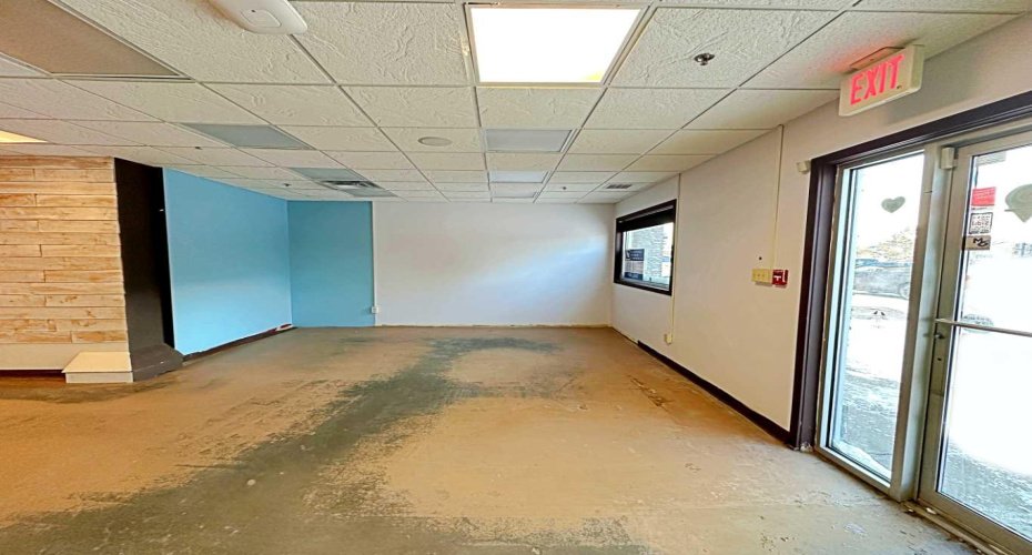 122 Millennium Drive, Fort McMurray, Alberta T9K 2S8, ,Commercial,For Lease,The Cortona,Millennium,A2178833