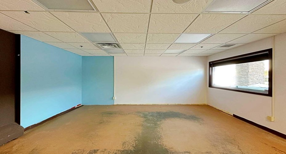 122 Millennium Drive, Fort McMurray, Alberta T9K 2S8, ,Commercial,For Lease,The Cortona,Millennium,A2178833