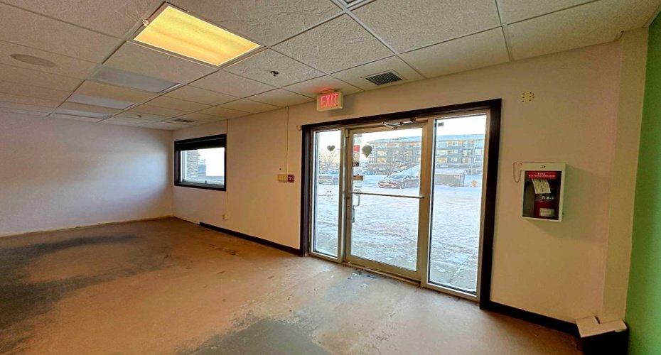 122 Millennium Drive, Fort McMurray, Alberta T9K 2S8, ,Commercial,For Lease,The Cortona,Millennium,A2178833