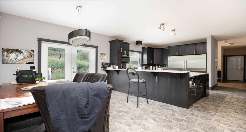 5627 Draper Road, Fort McMurray, Alberta T9H0K7, 7 Bedrooms Bedrooms, ,5 BathroomsBathrooms,Residential,For Sale,Draper,A2180430