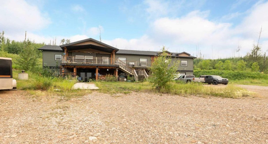 5627 Draper Road, Fort McMurray, Alberta T9H0K7, 7 Bedrooms Bedrooms, ,5 BathroomsBathrooms,Residential,For Sale,Draper,A2180430