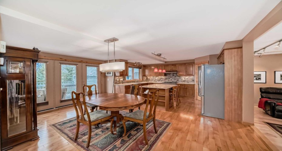 200 Prospect Heights, Canmore, Alberta T1W 3A3, 2 Bedrooms Bedrooms, ,3 BathroomsBathrooms,Residential,For Sale,Prospect,A2180999