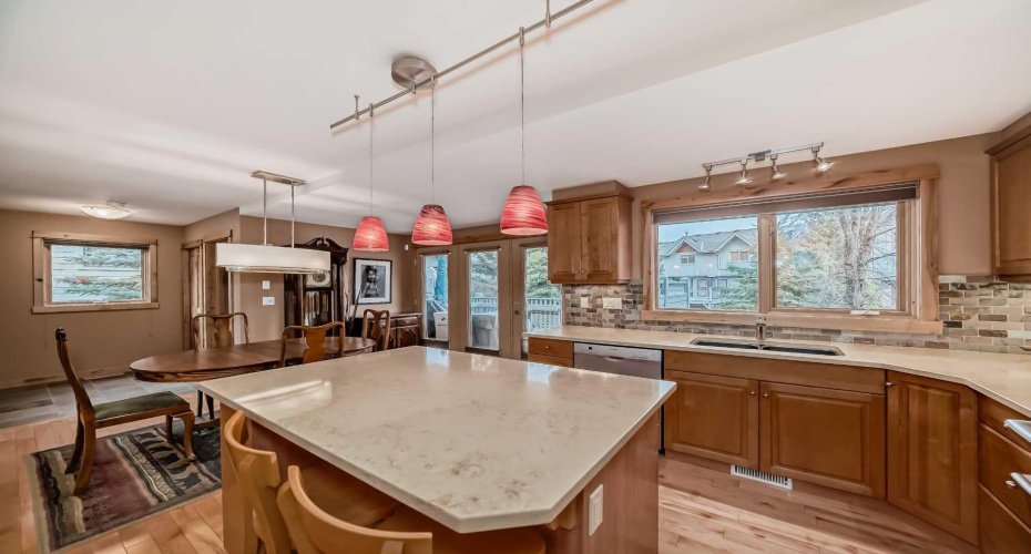 200 Prospect Heights, Canmore, Alberta T1W 3A3, 2 Bedrooms Bedrooms, ,3 BathroomsBathrooms,Residential,For Sale,Prospect,A2180999