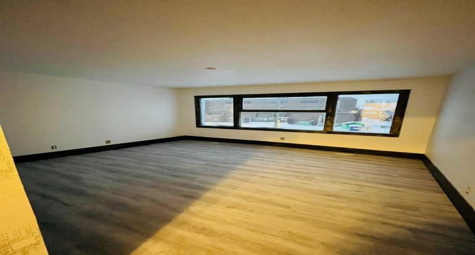 109 14 Street, Calgary, Alberta T2N 1Z6, ,Commercial,For Lease,14,A2180833