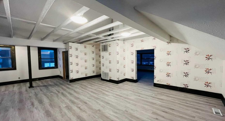 109 14 Street, Calgary, Alberta T2N 1Z6, ,Commercial,For Lease,14,A2180833