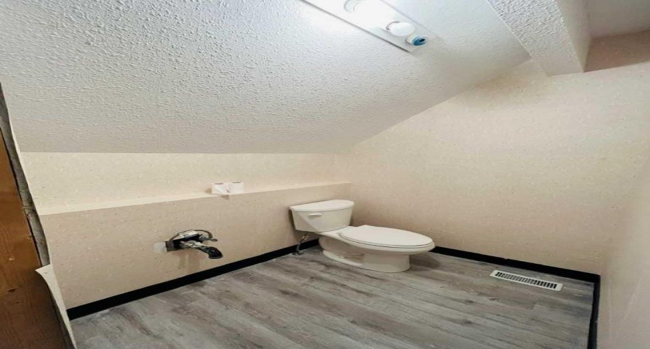 109 14 Street, Calgary, Alberta T2N 1Z6, ,Commercial,For Lease,14,A2180833