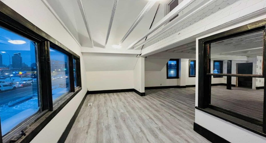 109 14 Street, Calgary, Alberta T2N 1Z6, ,Commercial,For Lease,14,A2180833