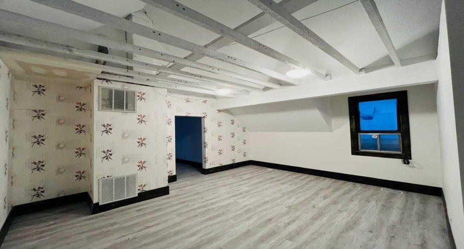 109 14 Street, Calgary, Alberta T2N 1Z6, ,Commercial,For Lease,14,A2180833