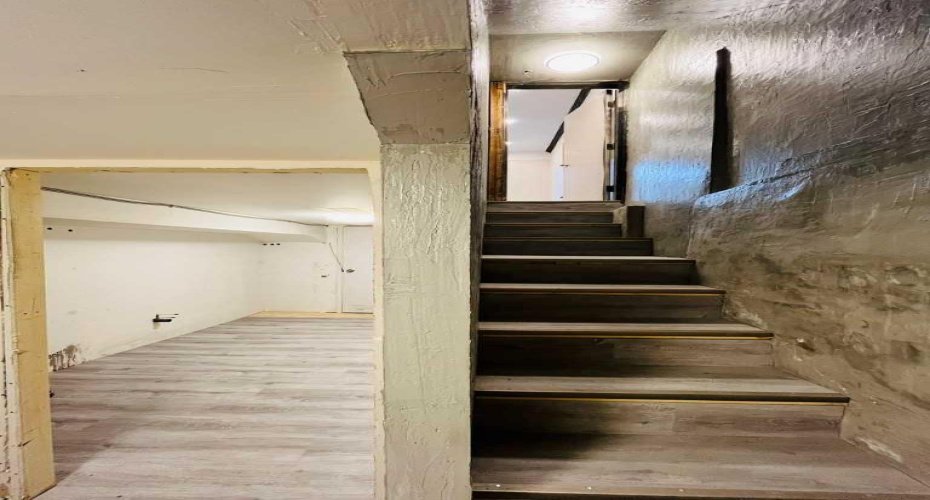 109 14 Street, Calgary, Alberta T2N 1Z6, ,Commercial,For Lease,14,A2180833