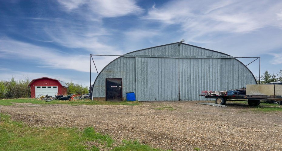 70341 RR 222, Rural Greenview No. 16, M.D. of, Alberta T0H 3N0, 5 Bedrooms Bedrooms, ,2 BathroomsBathrooms,Residential,For Sale,RR 222,A2132563