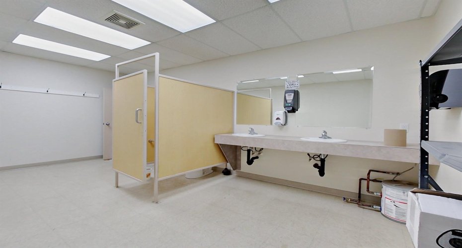 8 Gateway Boulevard, Rural Clearwater County, Alberta T4T 2A3, ,Commercial,For Sale,Gateway,A2181202