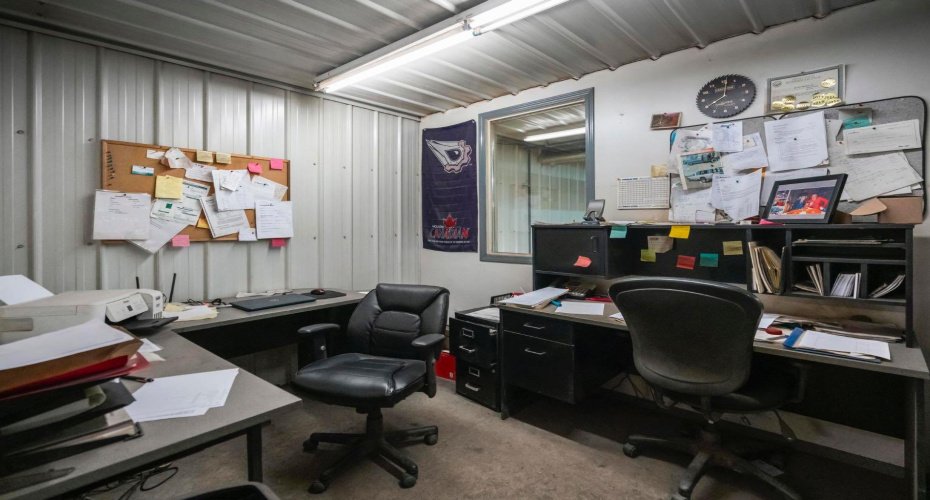 47017 21 Highway, Rural Camrose County, Alberta T4V 2M9, ,Commercial,For Sale,21,A2182582