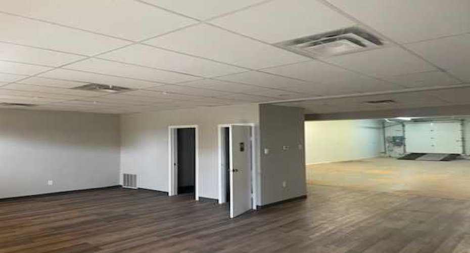 106 Broadway Avenue, Redcliff, Alberta T0J 2P0, ,Commercial,For Sale,Broadway,A2184196