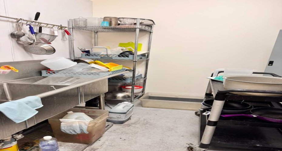 999 36 Street, Calgary, Alberta T2A 2Z5, ,Commercial,For Lease,36,A2184709