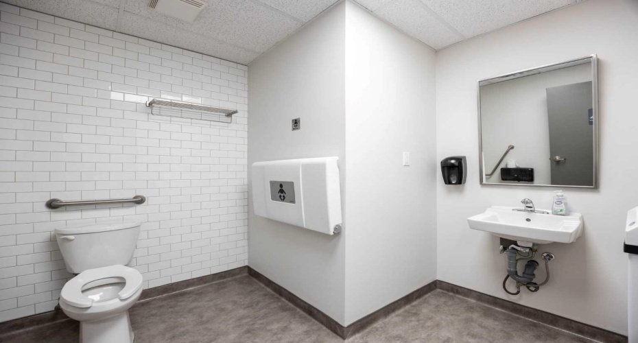 9401 Franklin Avenue, Fort McMurray, Alberta T9H 3Z7, ,Commercial,For Lease,Franklin Professional Centre,Franklin,A2184601