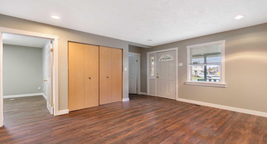 10131 102 Avenue, Grande Prairie, Alberta T8V 0Z9, ,Commercial,For Sale,102,A2182522