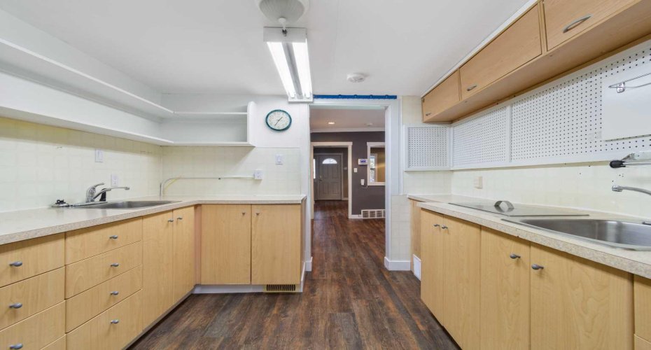 10131 102 Avenue, Grande Prairie, Alberta T8V 0Z9, ,Commercial,For Sale,102,A2182522