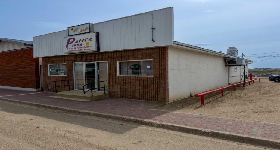4905 50 Avenue, Consort, Alberta T0C1B0, ,Commercial,For Sale,Patti's Place,50,A2185756