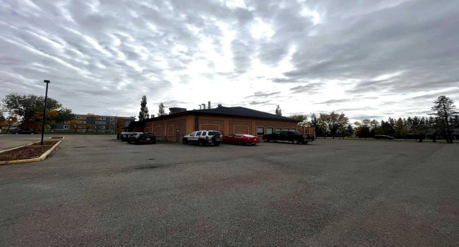 750 2 Street, Three Hills, Alberta T0M 2A0, ,Commercial,For Sale,2,A2186988