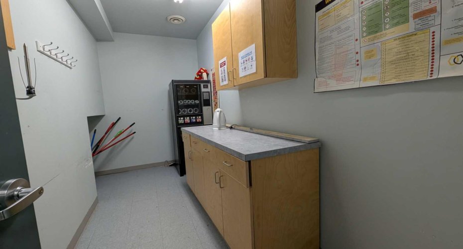 5712 48 Avenue, Camrose, Alberta T4V 0T6, ,Commercial,For Sale,48,A2169850