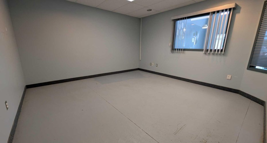 5712 48 Avenue, Camrose, Alberta T4V 0T6, ,Commercial,For Lease,48,A2170240