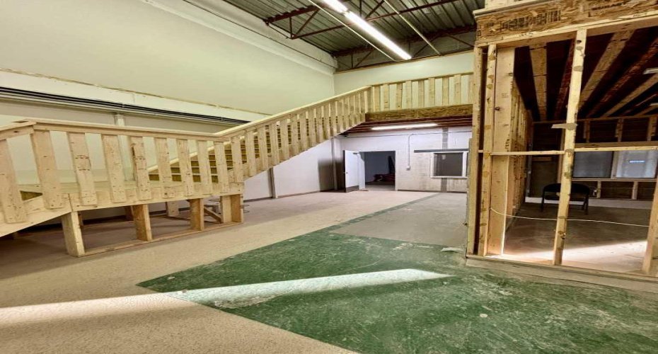 11402 100 Street, Grande Prairie, Alberta T8V 2N5, ,Commercial,For Lease,Aurora Plaza,100,A2187382