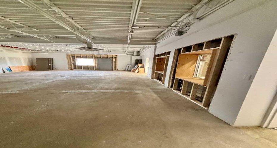 11402 100 Street, Grande Prairie, Alberta T8V 2N5, ,Commercial,For Lease,Aurora Plaza,100,A2187382