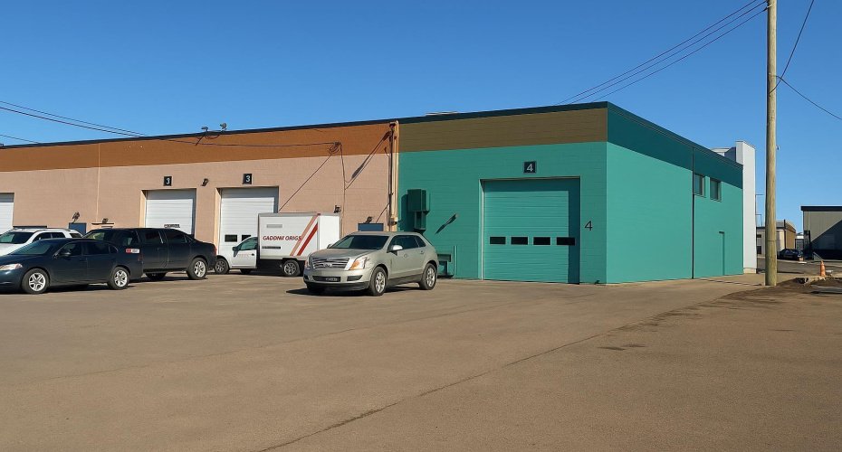 11402 100 Street, Grande Prairie, Alberta T8V 2N5, ,Commercial,For Lease,Aurora Plaza,100,A2187382
