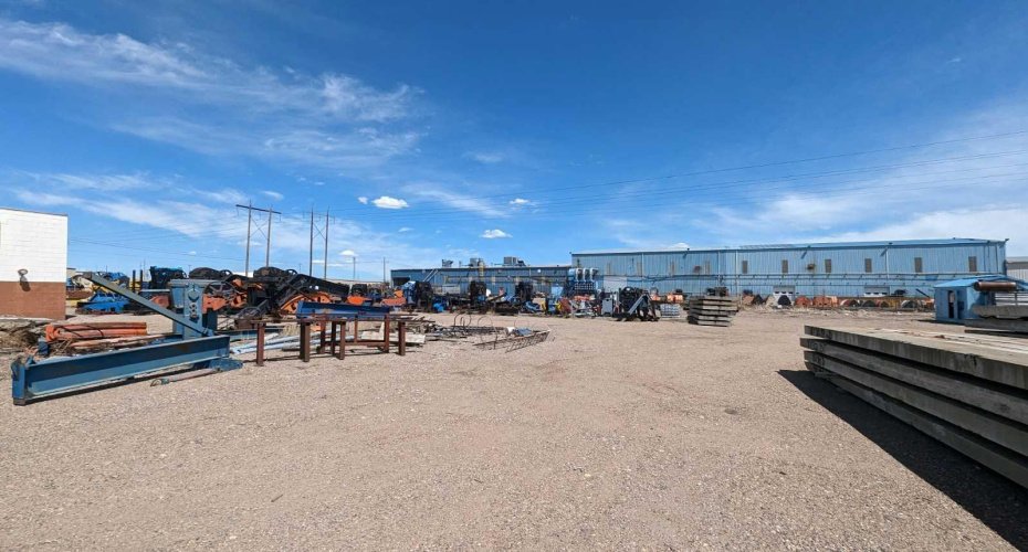 1516 Brier Park Crescent, Medicine Hat, Alberta T1C1T9, ,Commercial,For Sale,1516 Brier Park Cres NW,Brier Park,A2187349