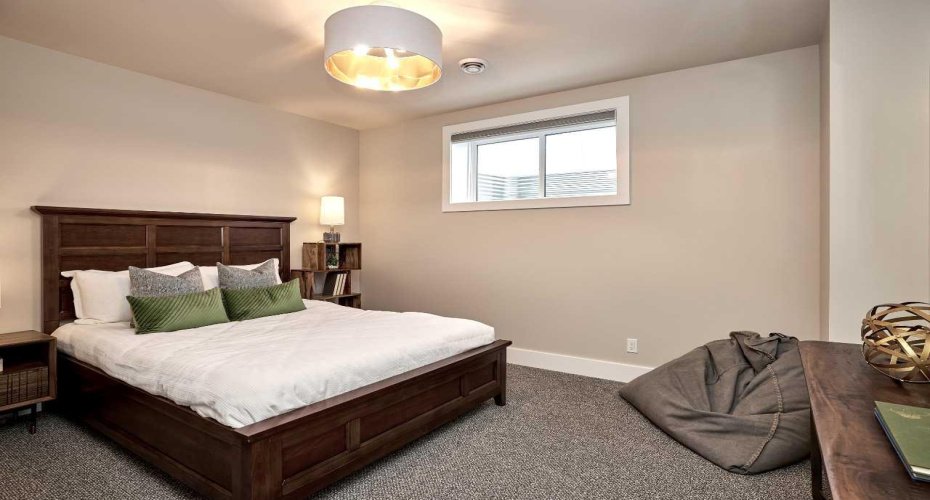 233 Rowmont Drive, Calgary, Alberta T3L2N7, 4 Bedrooms Bedrooms, ,5 BathroomsBathrooms,Residential,For Sale,Rowmont,A2188198