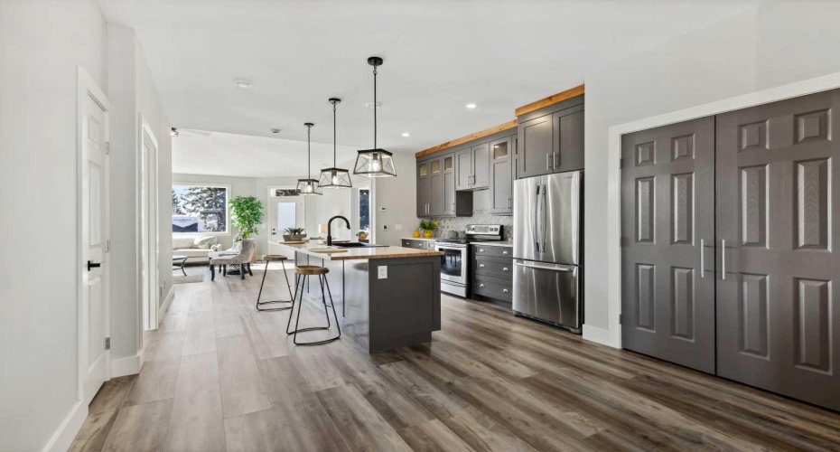 610 4 Avenue, Sundre, Alberta T0M 1X0, 2 Bedrooms Bedrooms, ,2 BathroomsBathrooms,Residential,For Sale,4,A2187770