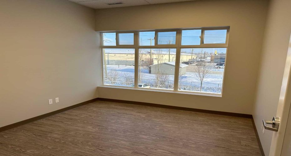 10055 120 Avenue, Grande Prairie, Alberta T8V 8H8, ,Commercial,For Lease,120,A2189432