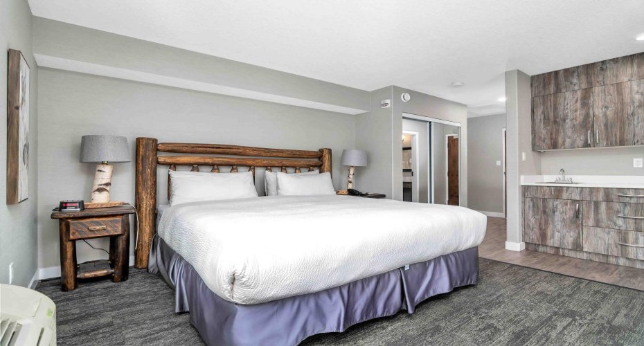 401 4 Street, Rural Cypress County, Alberta T0J 1C0, 2 Bedrooms Bedrooms, ,2 BathroomsBathrooms,Residential,For Sale,4,A2189281