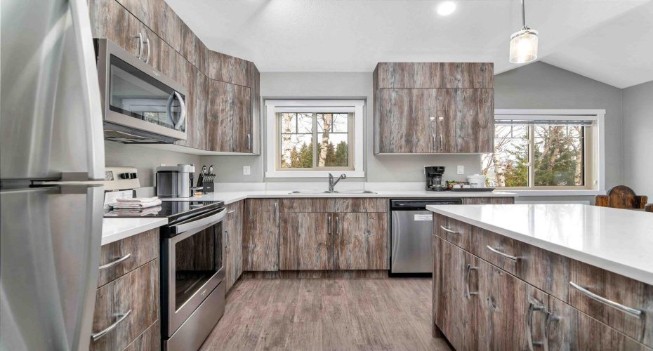 401 4 Street, Rural Cypress County, Alberta T0J 1C0, 2 Bedrooms Bedrooms, ,2 BathroomsBathrooms,Residential,For Sale,4,A2189281