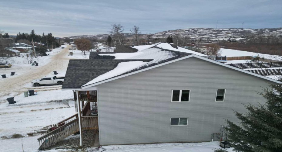 11304 91 Street, Peace River, Alberta T8S 1P7, 3 Bedrooms Bedrooms, ,2 BathroomsBathrooms,Residential,For Sale,91,A2190095